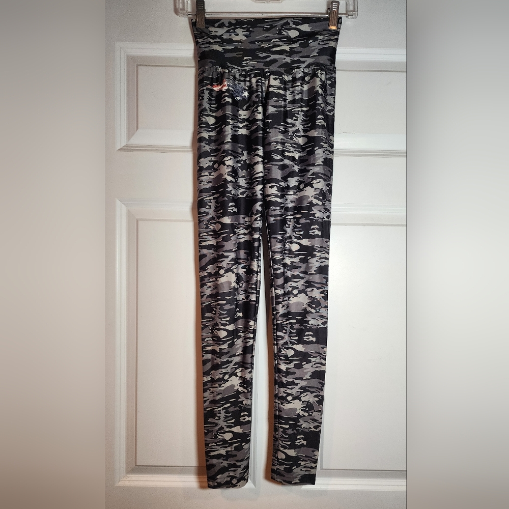 NFL Team Apparel Patriots Camo Leggings XS